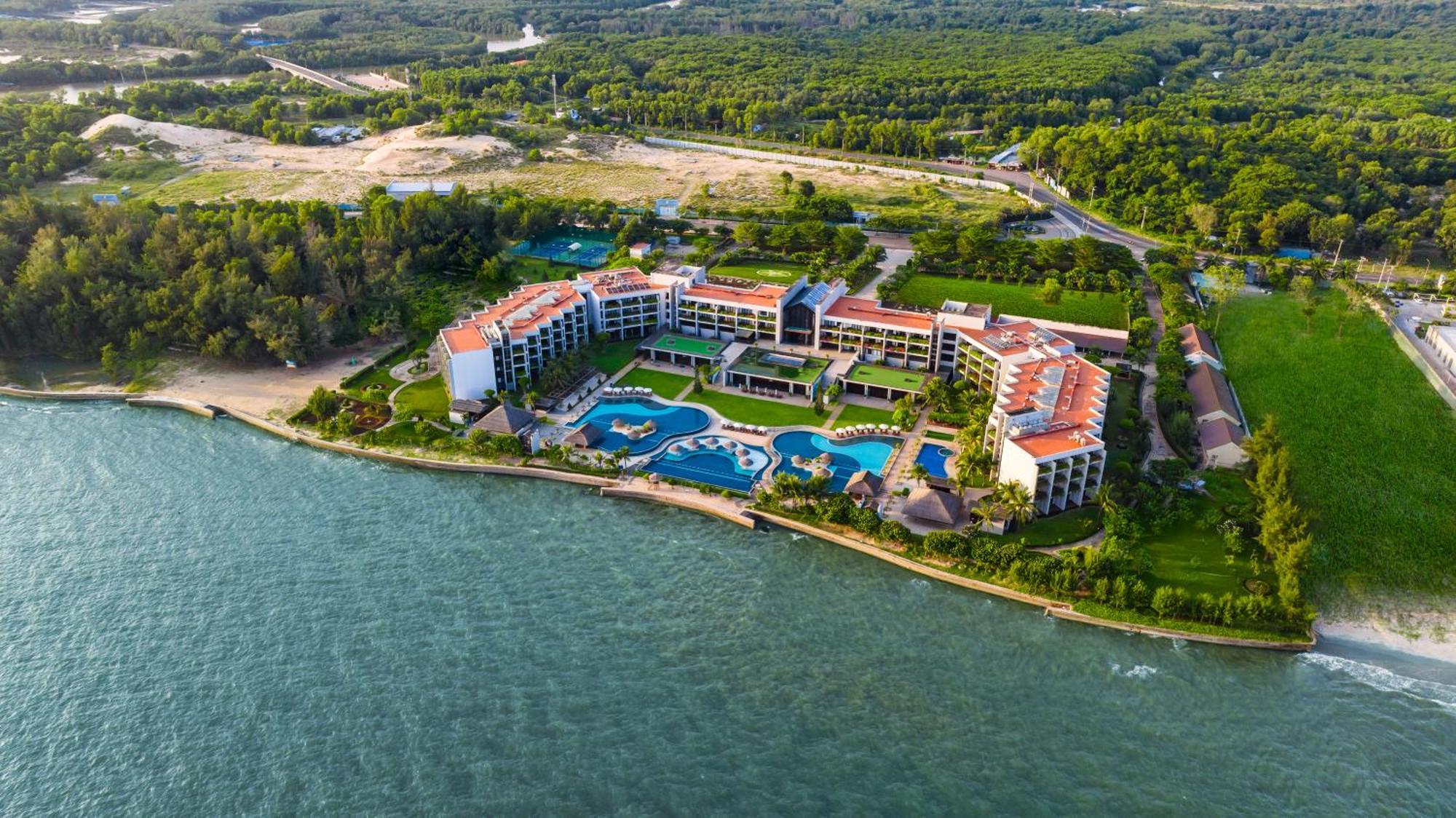 Vietsovpetro Ho Tram Beach Resort & Spa Exterior foto